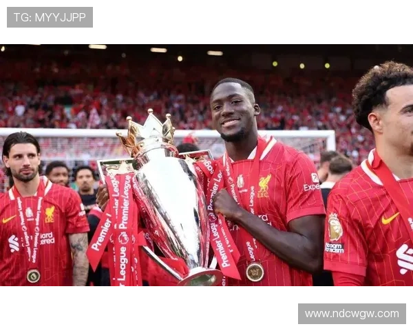 利物浦向科纳特递上最终续约邀约球员迎来职业生涯重大抉择时刻