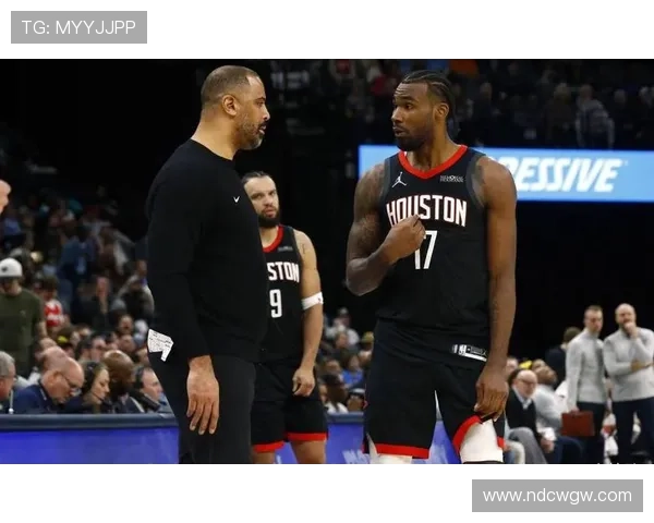 乌度卡确认亚当斯缺席对阵爵士伊森出战待定其他队员状态良好