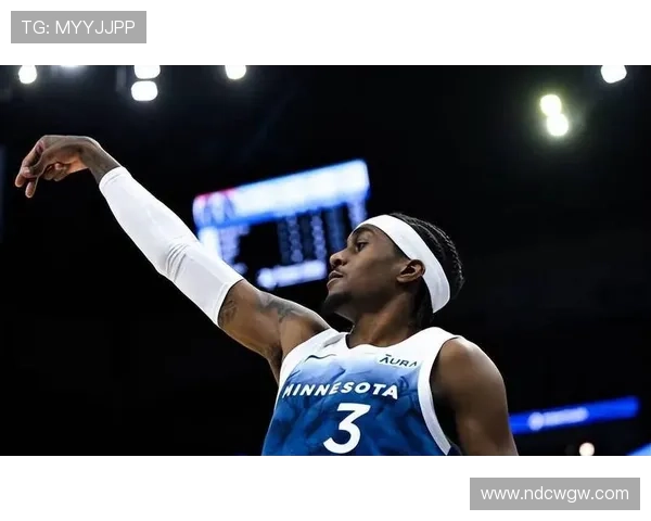 攻防兼备麦克丹尼尔斯全能表现助球队大胜贡献22分7板3断2帽正负值高达35